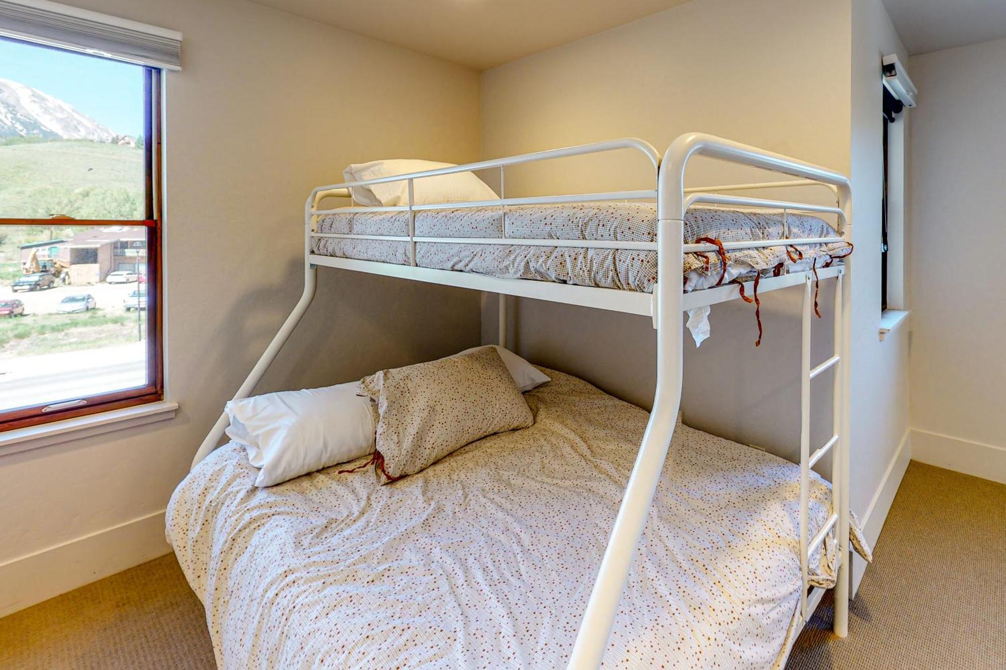 Blue River Flats Condos Silverthorne Room photo